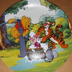 Winnie the Pooh decorative plates